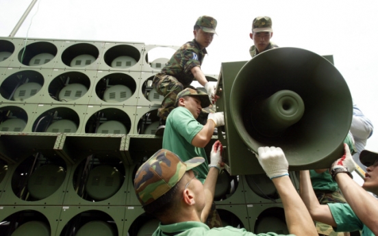 Seoul resumes border broadcasts