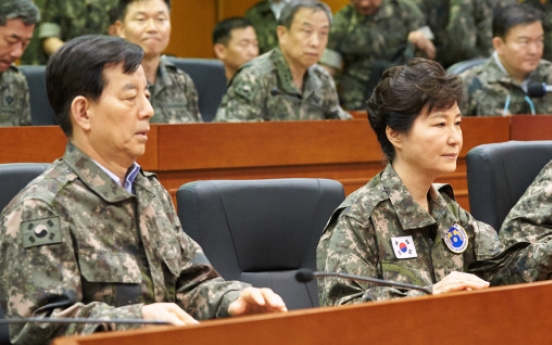 N.K. leader puts troops on war footing