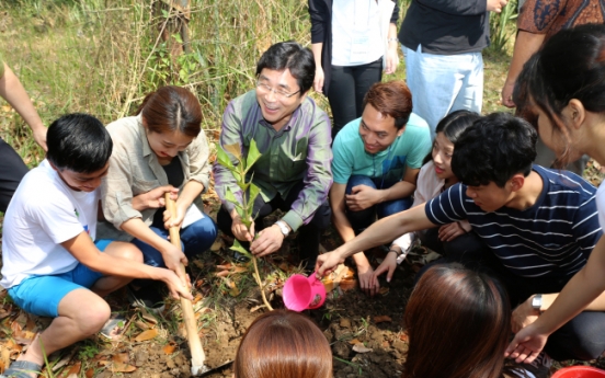 ASEAN, Korean students plant seeds of sustainable forestry