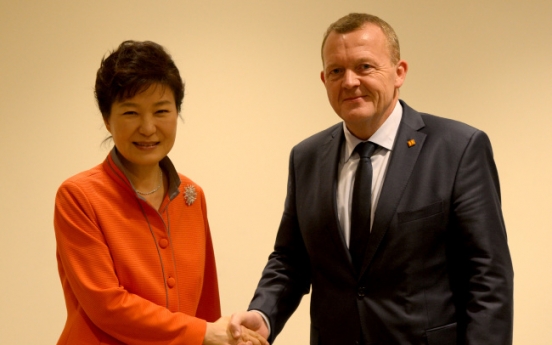 Park proposes boosting cooperation with Denmark over Arctic routes