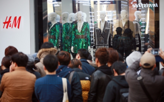 [Photo News] H&M Balmain fever