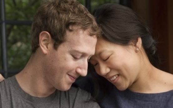 [Newsmaker] New dad Zuckerberg vows to give away Facebook fortune