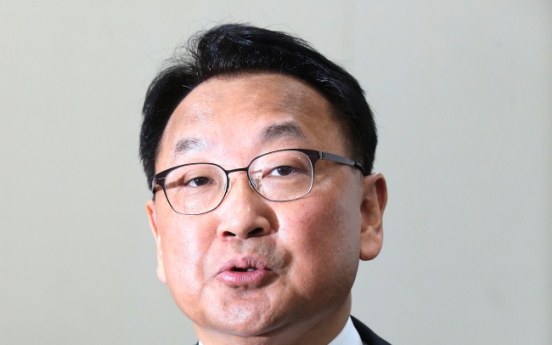 Yoo strikes upbeat note on economy