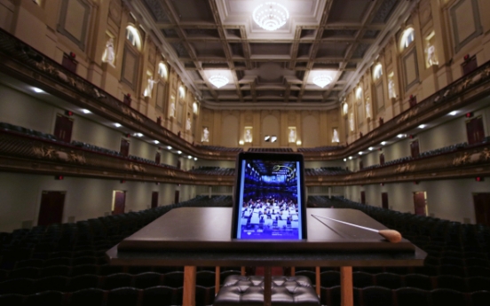 Tech at the symphony: Boston orchestra loaning patrons iPads