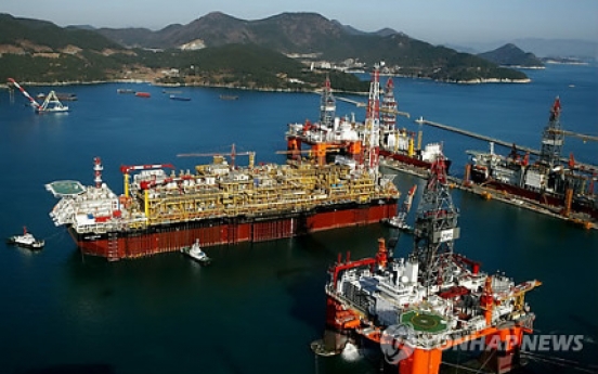 Korean shipyards to pay bonuses despite huge losses