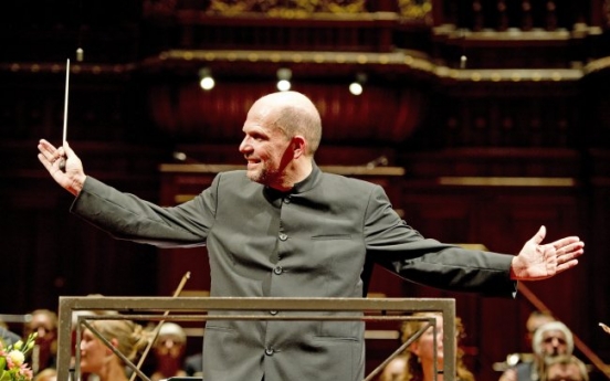 Van Zweden to become New York Philharmonic‘s music director