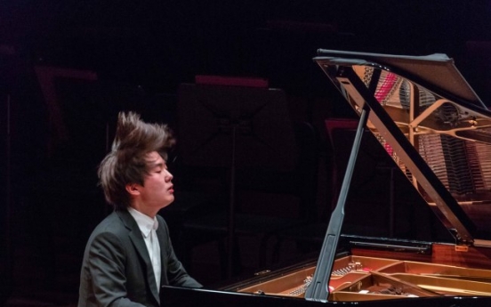 [Herald Review] Cho Seong-jin exceeds expectations at Chopin gala concert