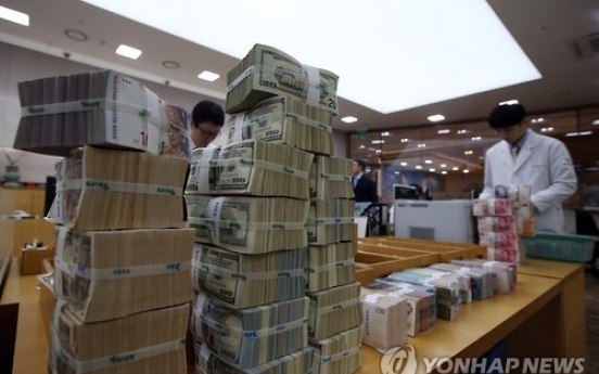 Korea's bank deposits surge in 2015