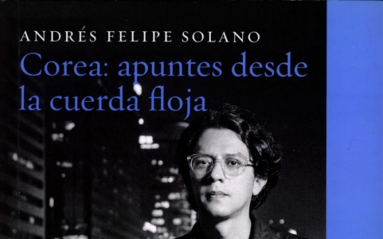 Solano receives renowned Colombian literature award