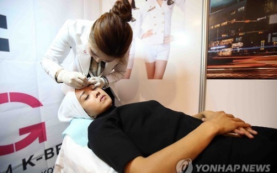 Foreigners reluctant to revisit Korean clinics