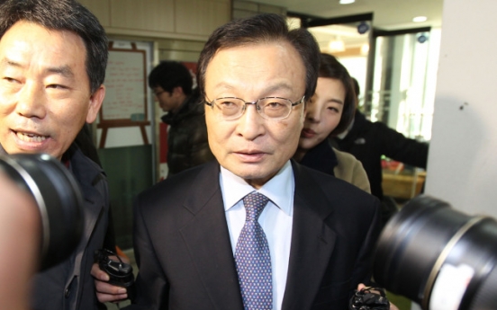 Former P.M. quits Minjoo Party in nomination feud