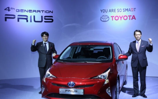 Toyota drives hybrid car sales push with new Prius