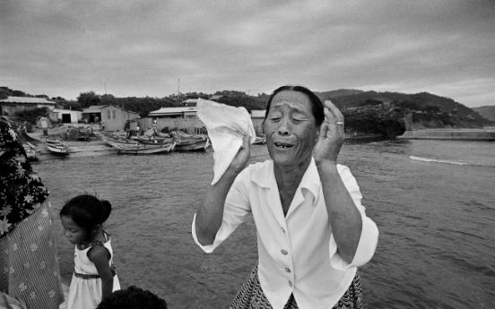 Korean shamanic ritual documented in photography