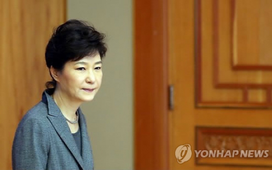 Korea faces global economic slowdown, President Park says