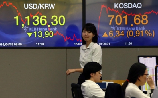 Seoul stocks edge up on bargain hunting