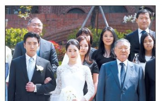 Aekyung, Hyundai Motor get close through marriage