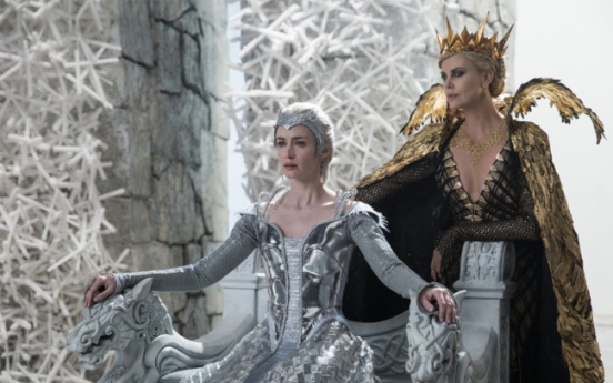 ‘The Huntsman: Winter’s War’ misses its target