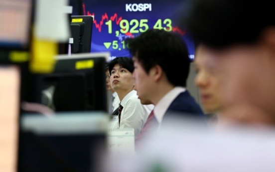 Seoul shares open lower on autos, shipbuilders