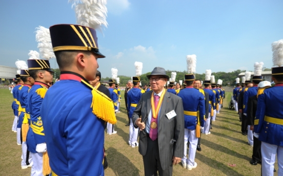 Military academies end cadets’ drinking bans