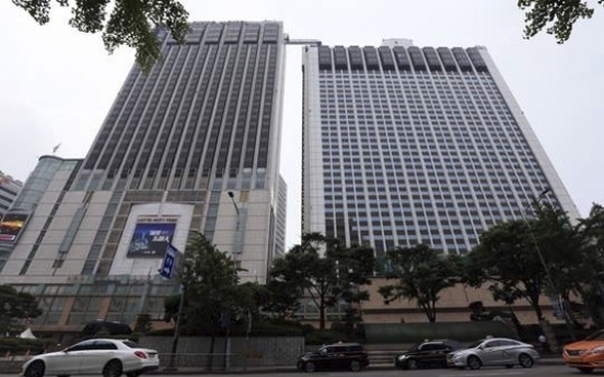 Amid growing uncertainty Hotel Lotte delays IPO