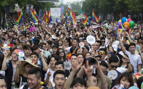 [From the scene] Thousands march through central Seoul in pride parade