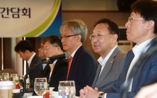 Finance minister sees difficult H2 for Korea