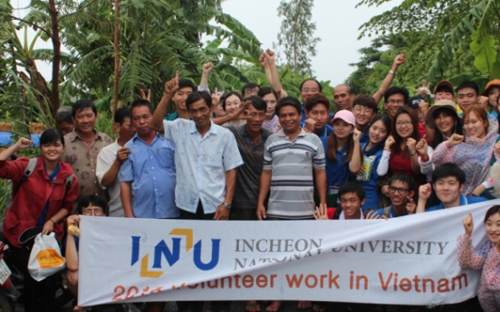 Incheon National University students join volunteer program in Vietnam