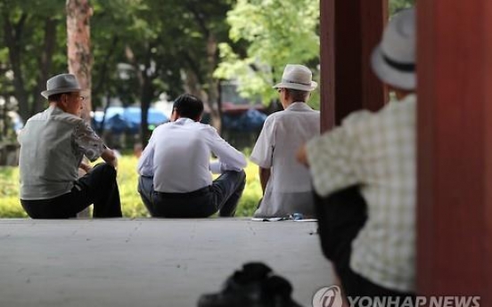 Number of Korean centenarians surged to 3,159 in 2015: data