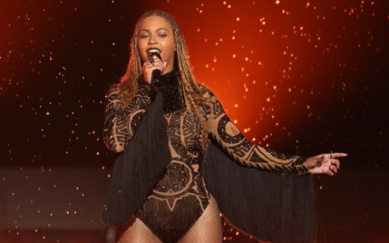 Beyonce, Adele lead MTV Video Music Award nods