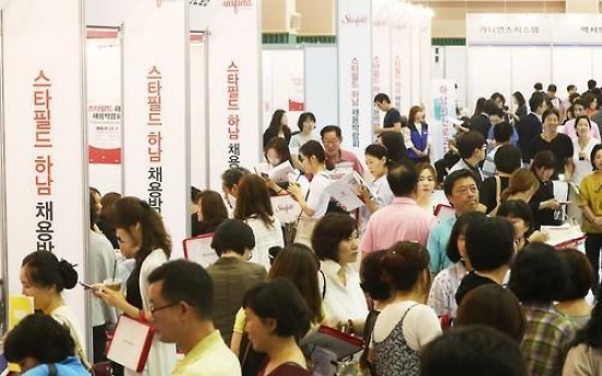 Korea's employment growth stalls amid weak economy