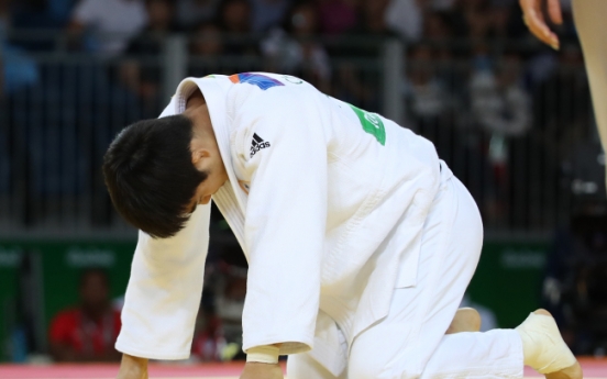 Two South Korean judokas knocked out early