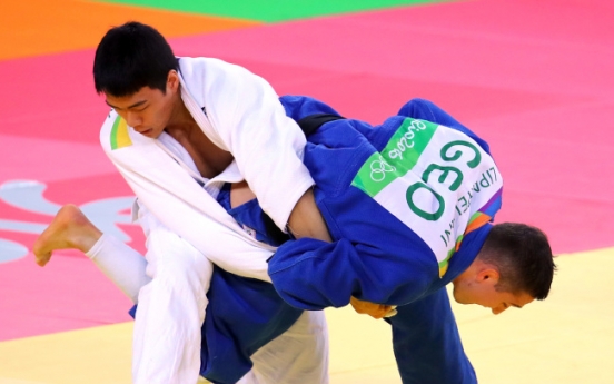 Korean Gwak Dong-han wins bronze in men's judo