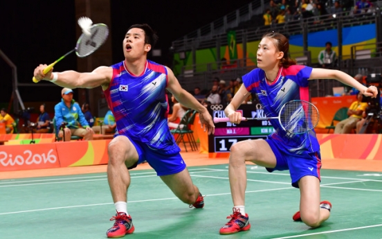 Korean badminton duo eliminated in mixed doubles quarters