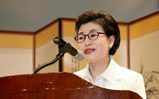 Special inspector seeks investigation into President Park's estranged sister