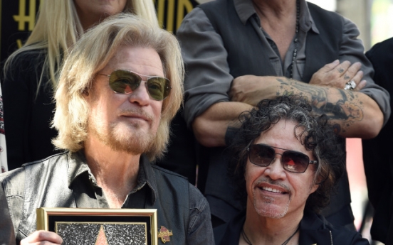 Rock duo Hall & Oates get Hollywood Walk of Fame star