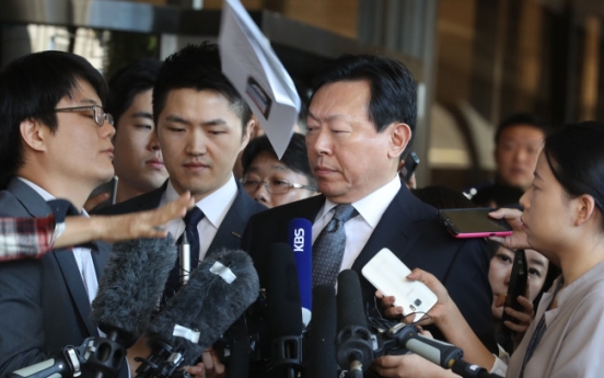 Lotte chairman questioned over alleged corruption