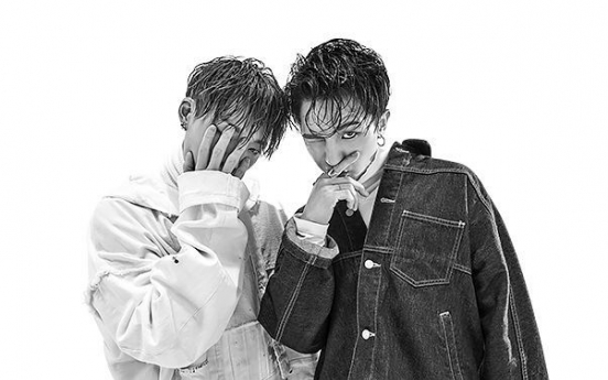 MOBB tops global music charts