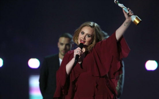 Adele cracks 10 million US sales again