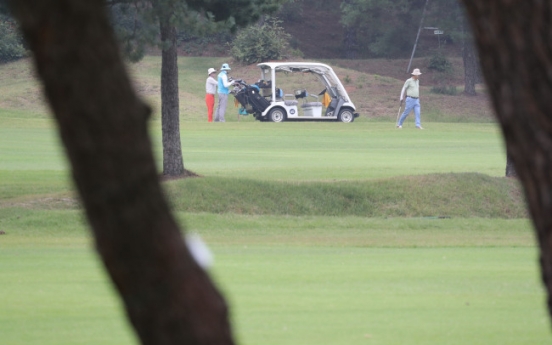 Anti-graft law hits golf industry