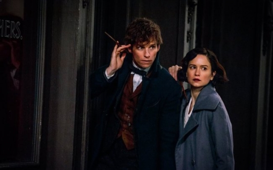 'Fantastic Beasts' takes top spot at box office