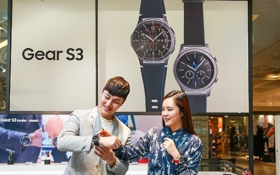 Samsung sells 25,000 Gear S3 smartwatches in 10 days in Korea