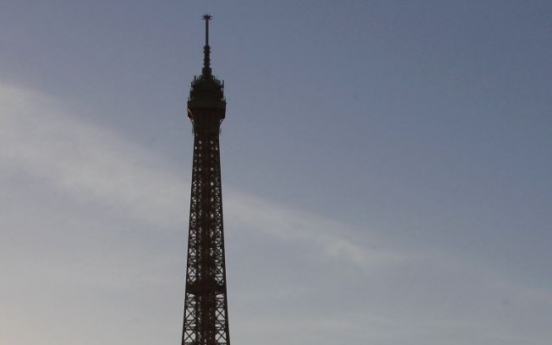 Stairs from Eiffel Tower sell for over half a million euros