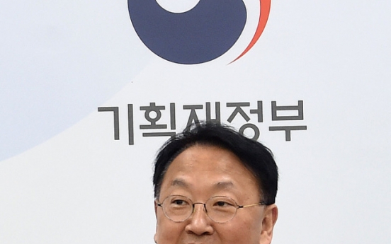 Seoul regrets Tokyo’s suspension of talks on currency swap deal