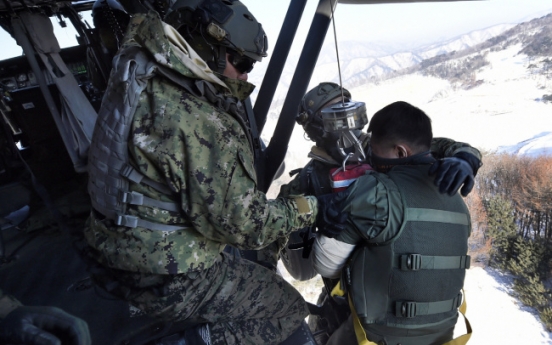 Korea, US air forces conduct joint pilot-rescue drill