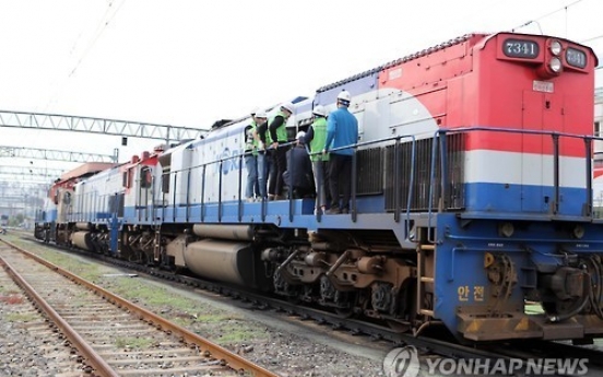 Top court clears railway strike leaders of obstruction charges