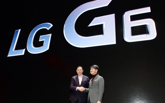 LG unveils larger, Google AI-powered G6