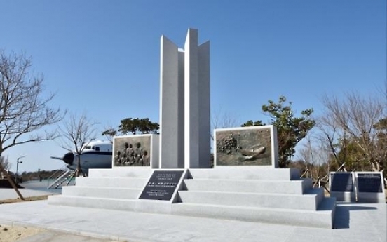 US airman honored by monument for rescuing war orphans