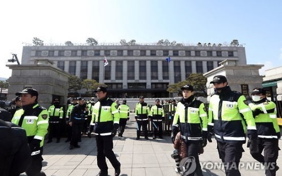 Police tighten security ahead of impeachment ruling