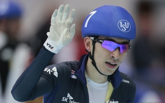 Korean speed skater Lee Seung-hoon wins mass start gold at World Cup Final