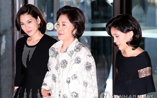 Samsung chairman’s wife emerges as key person in succession scenario